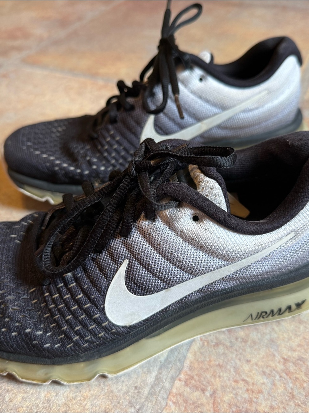 Nike Men’s Black and White Gradient Air Max Sneakers